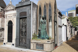 Tumba de Liliana Crociati en el Cementerio de la Recoleta.