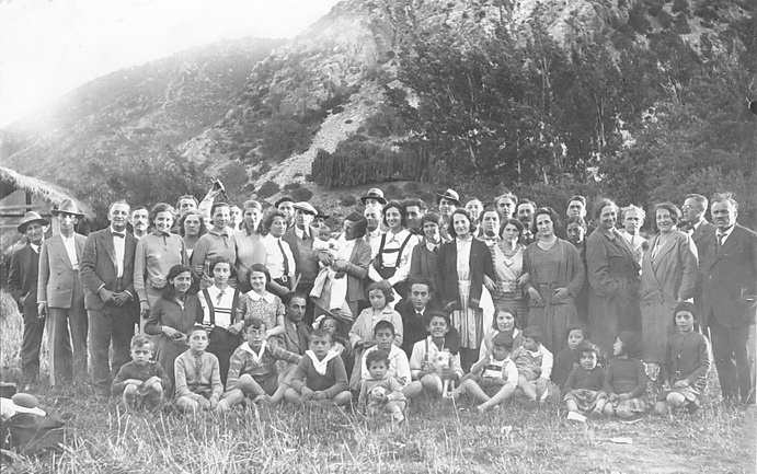 Año 1931, primer encuentro de inmigrantes húngaros residentes en Chile.